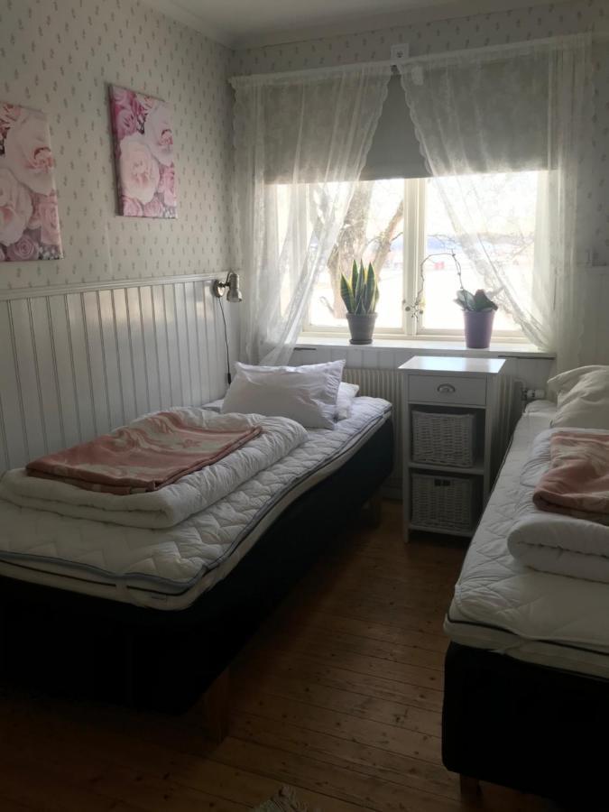Hostel Karaby Gard, Country Living Kristinehamn Exterior foto
