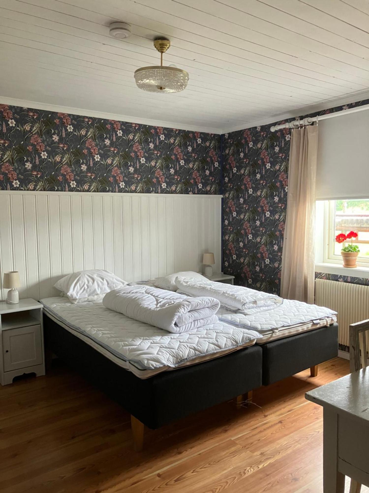 Hostel Karaby Gard, Country Living Kristinehamn Exterior foto