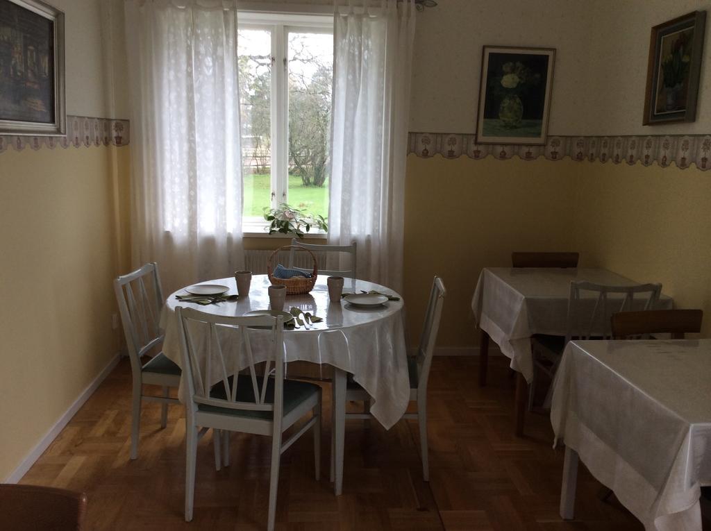Hostel Karaby Gard, Country Living Kristinehamn Exterior foto
