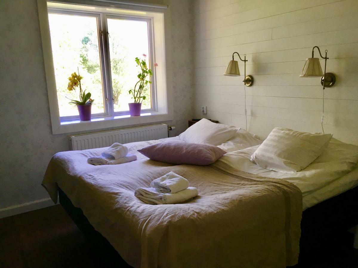 Hostel Karaby Gard, Country Living Kristinehamn Exterior foto
